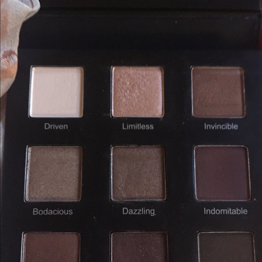 Eyeshadow palette